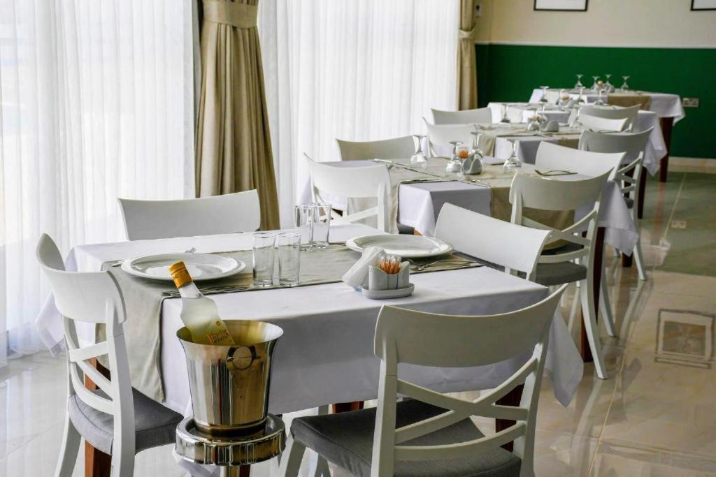 Mimoza Beachfront Hotel & Restaurant فاماغوستا المظهر الخارجي الصورة